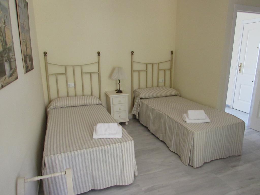 Home4Holidays Nerja Room photo
