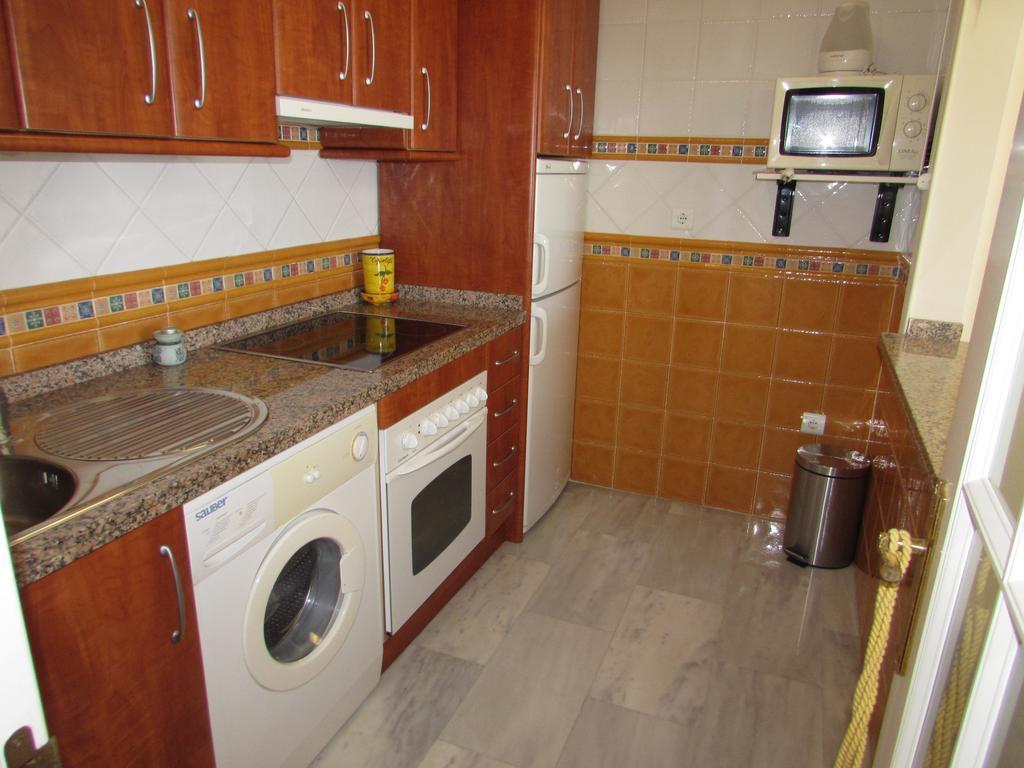 Home4Holidays Nerja Room photo