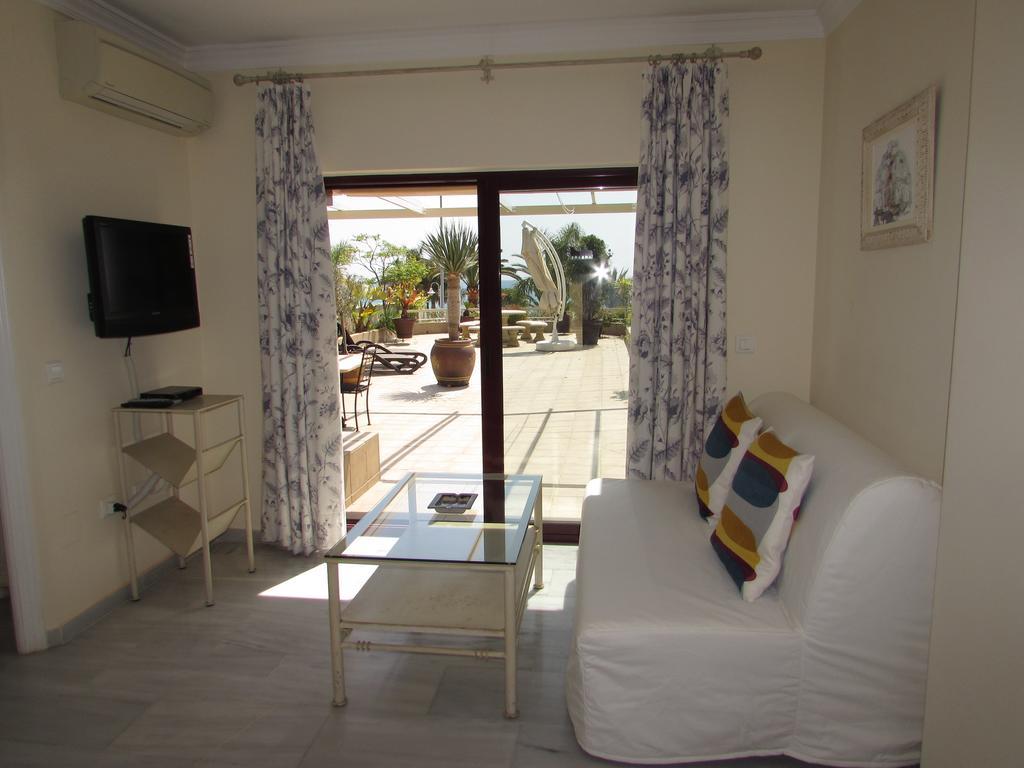 Home4Holidays Nerja Room photo