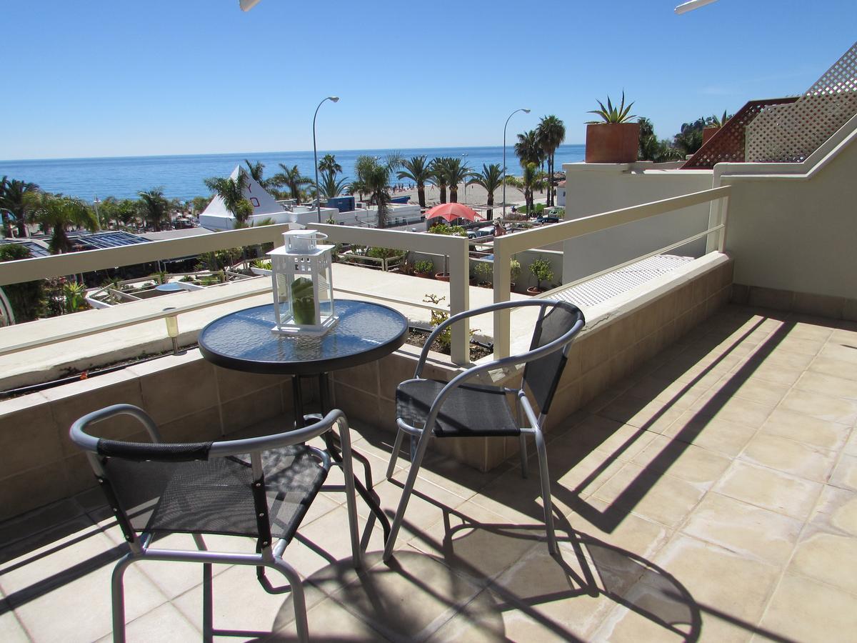 Home4Holidays Nerja Exterior photo